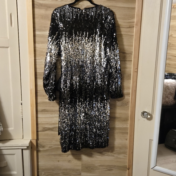 City chic irresistable sequin dress - Picture 5 of 5